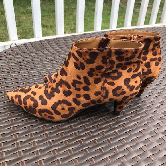 New Leopard Print Ankle Booties, Size 8, Time and Tru Women’s animal print shoes - Picture 1 of 12